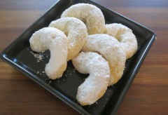 Almond Crescent Cookies — The Frugal Chef