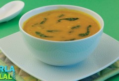 Carrot and Spinach Soup by Tarla Dalal