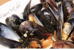 Mussels in Spicy Broth Recipe – Laura Vitale – Laura in the Kitchen Episode 260